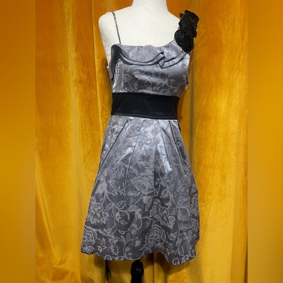 Speachless size 5 grey and black dress - Picture 2 of 5